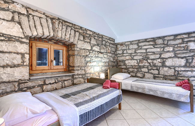 Casa de 6 quartos em Višnjan com piscina privada e jardim - Foto 35