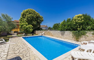 Foto 3 - Casa de 6 quartos em Višnjan com piscina privada e jardim