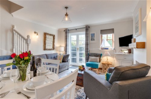 Photo 12 - 2 bedroom House in Padstow with garden and sea view