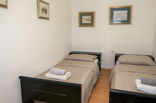 Foto 8 - Appartamento con 2 camere da letto a Labin con terrazza