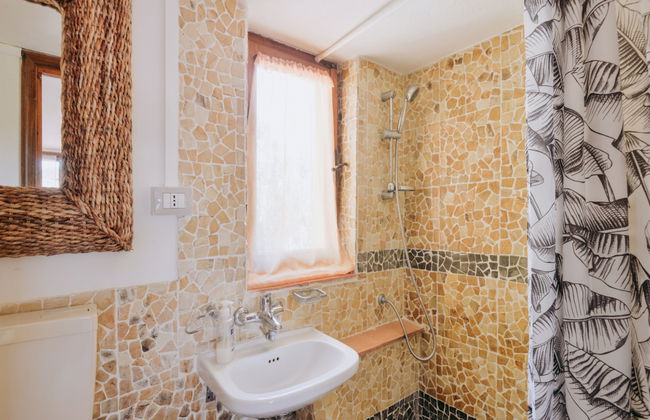 Casa de 7 quartos em Valledoria com piscina privada e jardim - Foto 23
