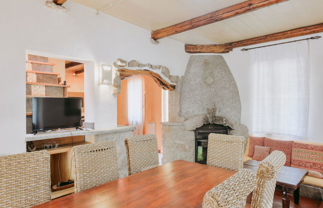 Casa de 7 quartos em Valledoria com piscina privada e jardim - Foto 5