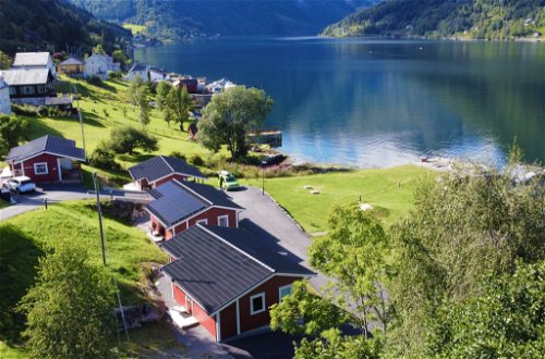Photo 16 - 2 bedroom House in Balestrand with garden and terrace