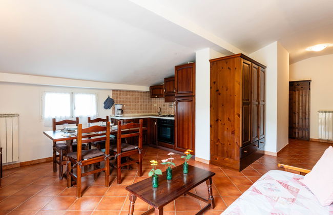 Apartamento de 2 quartos em Diano Castello com piscina e jardim - Foto 9