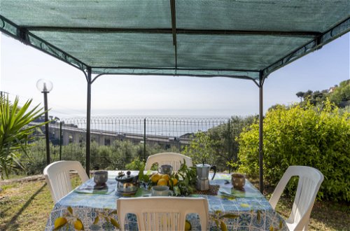 Foto 22 - Casa de 2 habitaciones en San Lorenzo al Mare con jardín y vistas al mar