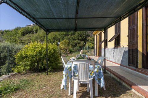 Photo 18 - 2 bedroom House in San Lorenzo al Mare with garden and sea view