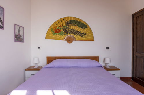 Foto 14 - Casa con 2 camere da letto a San Lorenzo al Mare con giardino e vista mare