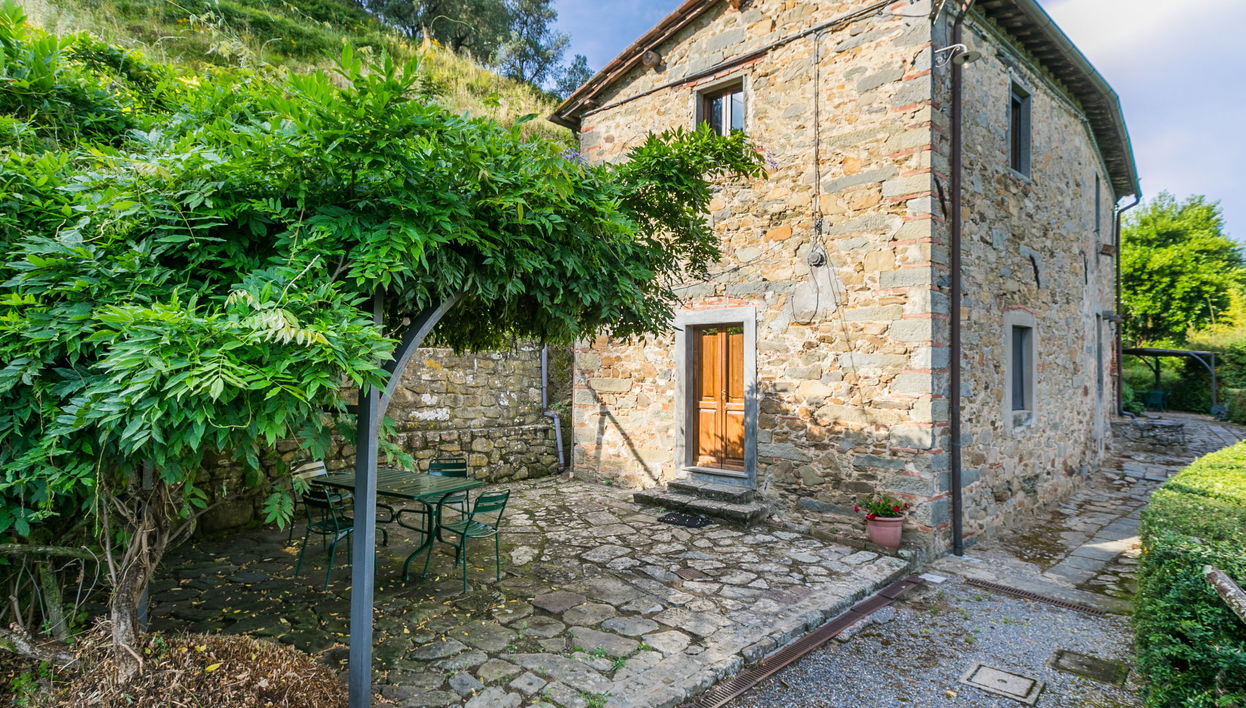 Apartment mit 2 Schlafzimmern in Pescia mit schwimmbad und garten - Foto 1