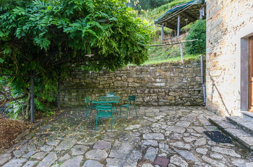 Photo 27 - Appartement de 2 chambres à Pescia avec piscine et jardin