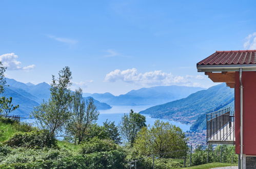 Foto 36 - Casa con 4 camere da letto a Peglio con terrazza e vista sulle montagne