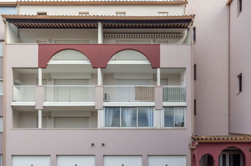 Foto 21 - Apartamento de 1 habitación en Agde con piscina y vistas al mar