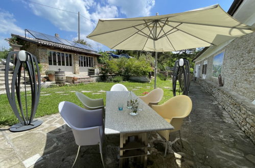 Photo 3 - Appartement de 3 chambres à Bonvicino avec piscine et jardin