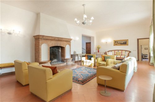 Photo 11 - 9 bedroom House in Perugia with private pool and garden