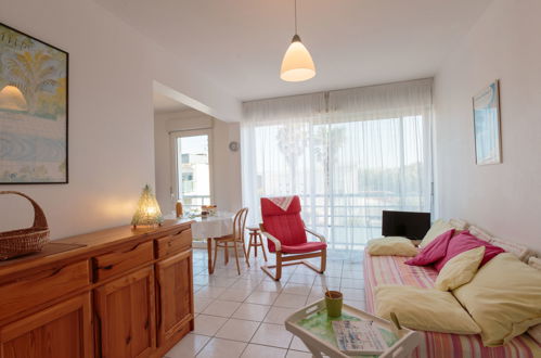 Foto 12 - Apartment mit 1 Schlafzimmer in Vaux-sur-Mer mit blick aufs meer
