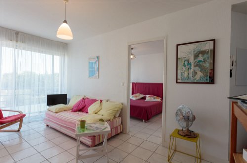 Foto 9 - Apartment mit 1 Schlafzimmer in Vaux-sur-Mer mit blick aufs meer