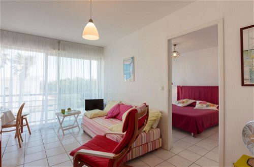 Foto 7 - Apartment mit 1 Schlafzimmer in Vaux-sur-Mer mit blick aufs meer