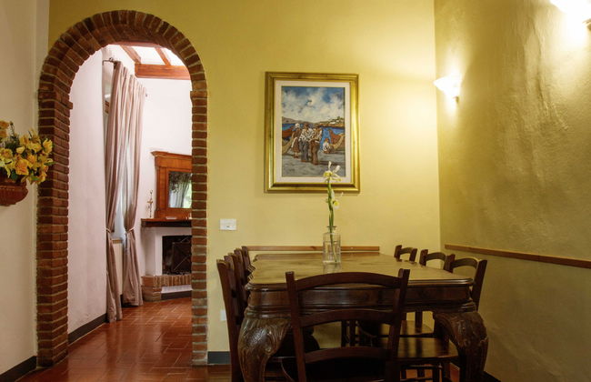 7 bedroom House in Poppi with private pool and garden - Photo 14