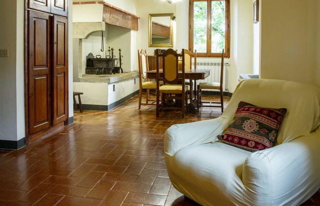 7 bedroom House in Poppi with private pool and garden - Photo 16