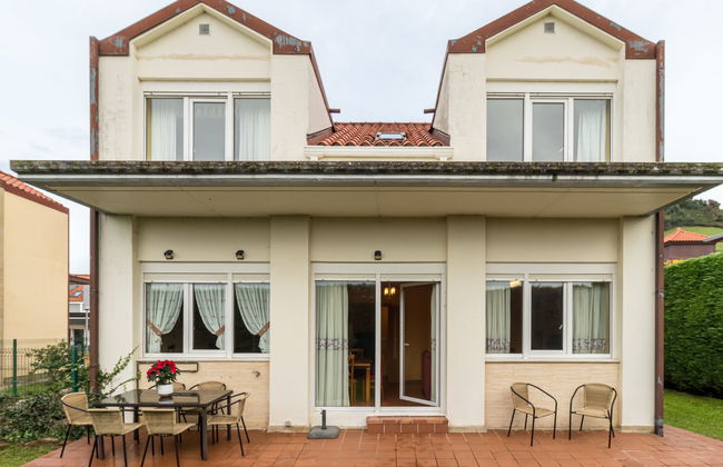 Casa de 5 quartos em Piélagos com jardim - Foto 1