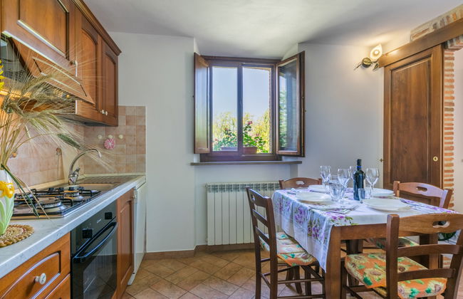 6 bedroom House in Castelnuovo di Val di Cecina with swimming pool and garden - Photo 31