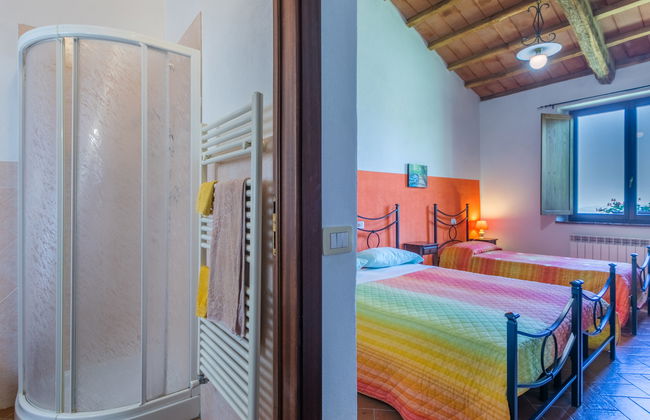 6 bedroom House in Castelnuovo di Val di Cecina with swimming pool and garden - Photo 48