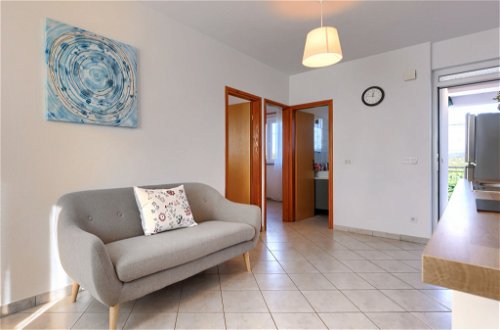 Photo 7 - 2 bedroom Apartment in Tar-Vabriga with swimming pool and sea view