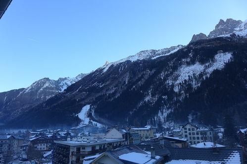 Foto 11 - Apartment mit 1 Schlafzimmer in Chamonix-Mont-Blanc mit blick auf die berge