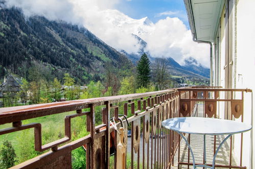 Foto 9 - Apartment mit 1 Schlafzimmer in Chamonix-Mont-Blanc mit blick auf die berge