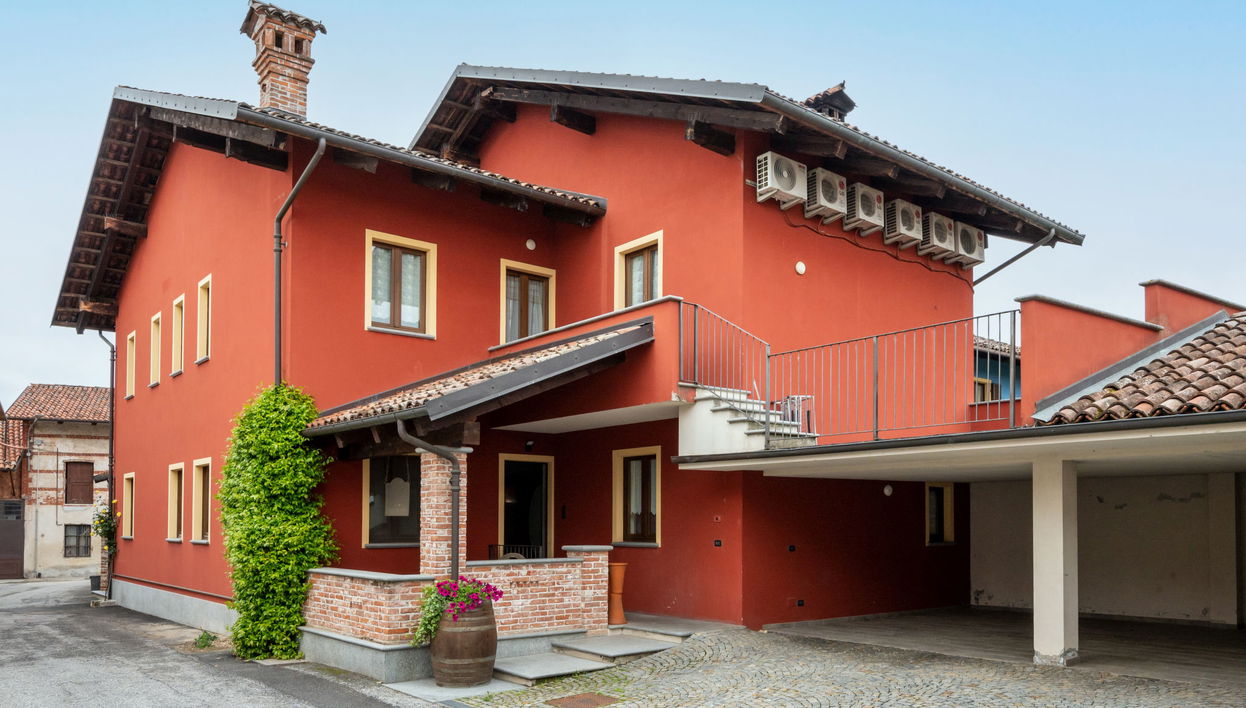 Haus mit 6 Schlafzimmern in Narzole mit schwimmbad und garten - Foto 1