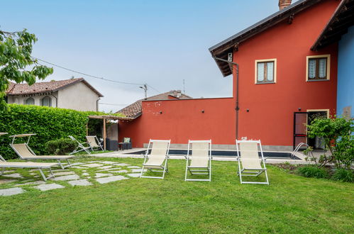 Foto 8 - Casa de 5 quartos em Narzole com piscina e jardim