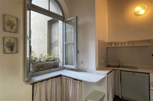 Foto 6 - Appartamento con 1 camera da letto a Finale Ligure con giardino e vista mare