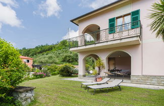 Photo 2 - 2 bedroom House in Sestri Levante with garden