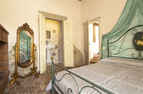 Foto 11 - Appartamento con 2 camere da letto a San Casciano in Val di Pesa con piscina e giardino