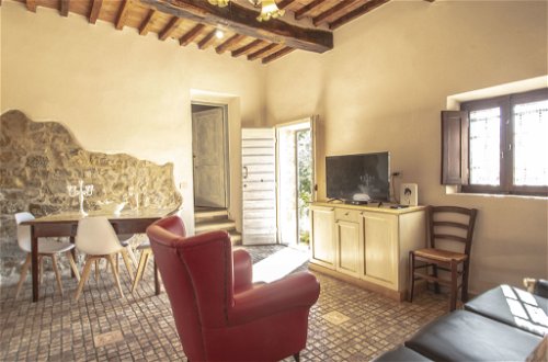 Foto 8 - Apartamento de 2 habitaciones en San Casciano in Val di Pesa con piscina y jardín