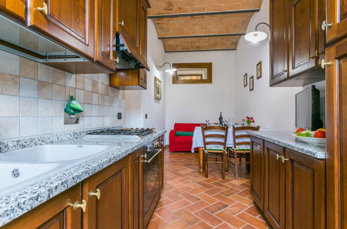 Foto 4 - Apartment mit 2 Schlafzimmern in Volterra mit schwimmbad und garten