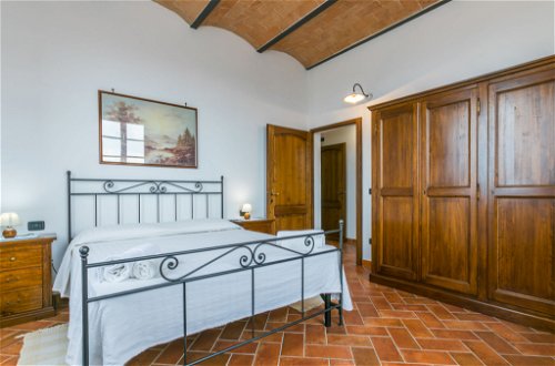 Foto 5 - Appartamento con 2 camere da letto a Volterra con piscina e giardino