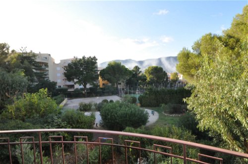Foto 4 - Apartamento de 1 quarto em Cavalaire-sur-Mer com jardim e vistas do mar