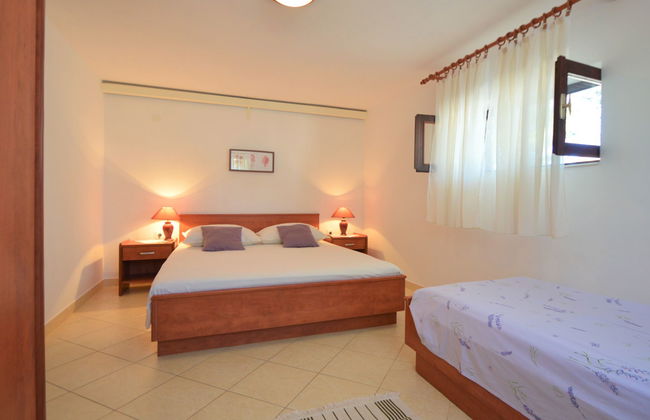 Apartment mit 2 Schlafzimmern in Sibenik mit garten und terrasse - Foto 13