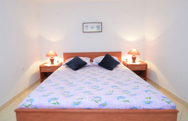 Apartment mit 2 Schlafzimmern in Sibenik mit garten und terrasse - Foto 12