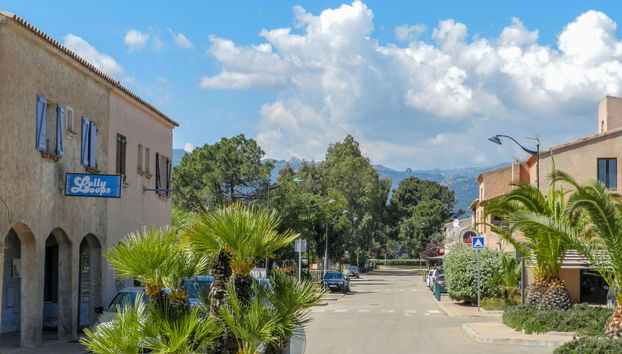 Casa de 4 quartos em Lecci com terraço - Foto 4