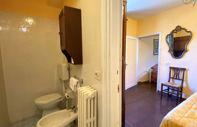 Apartamento de 2 quartos em Pelago com piscina e jardim - Foto 16