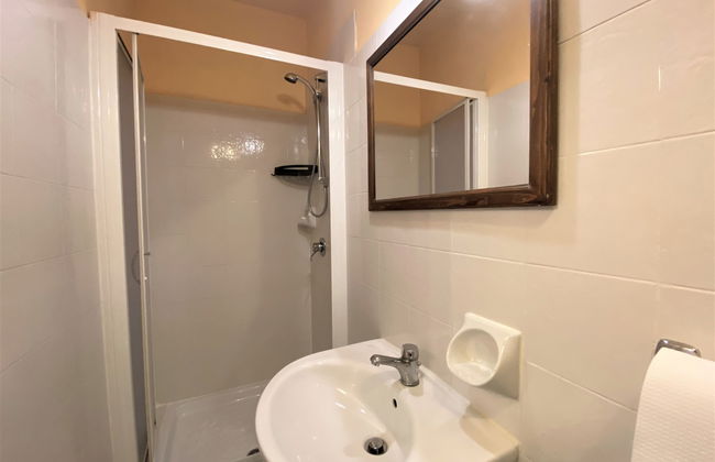 Apartamento de 2 quartos em Pelago com piscina e jardim - Foto 18