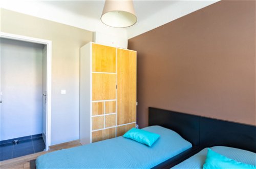 Foto 14 - Appartamento con 2 camere da letto a Le Lavandou con giardino e vista mare