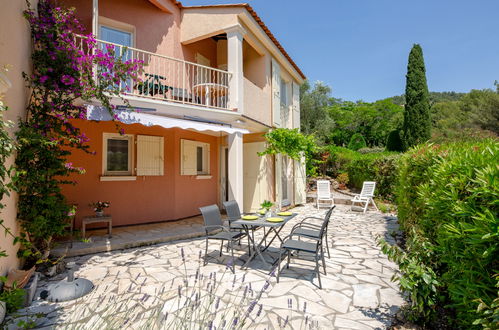 Foto 16 - Apartamento de 1 habitación en Roquebrune-sur-Argens con piscina y vistas al mar