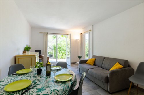 Foto 9 - Appartamento con 1 camera da letto a Roquebrune-sur-Argens con piscina e vista mare