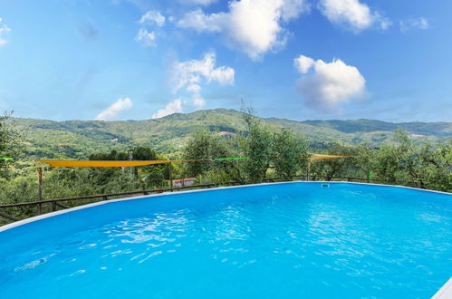 Photo 4 - Appartement de 2 chambres à Pescia avec piscine et jardin