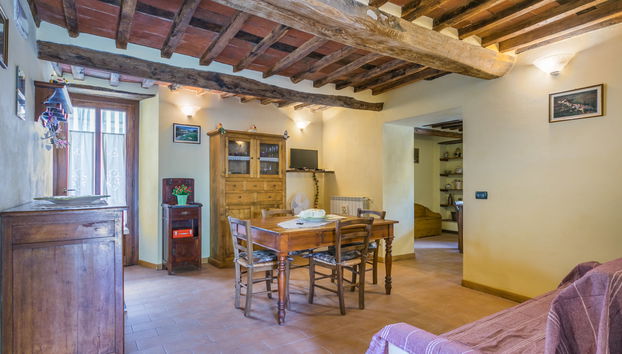 Apartamento de 3 quartos em Pescia com piscina e jardim - Foto 3