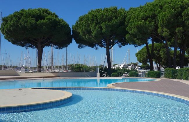 2 bedroom Apartment in Le Grau-du-Roi with swimming pool and terrace - Photo 14