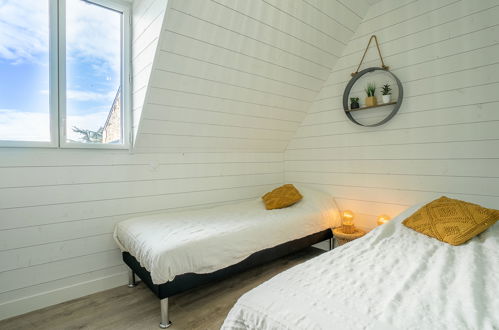 Foto 19 - Appartamento con 3 camere da letto a Saint-Malo con vista mare