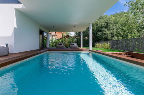 Photo 12 - Maison de 2 chambres à Bale avec piscine privée et jardin